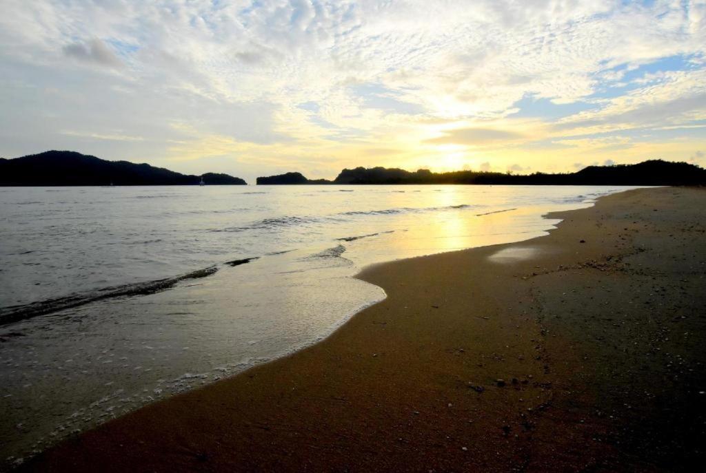 Seesea Resort Szatun Kültér fotó